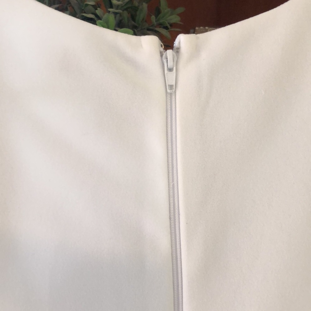 White Windsor Dress - Picture 13 of 13